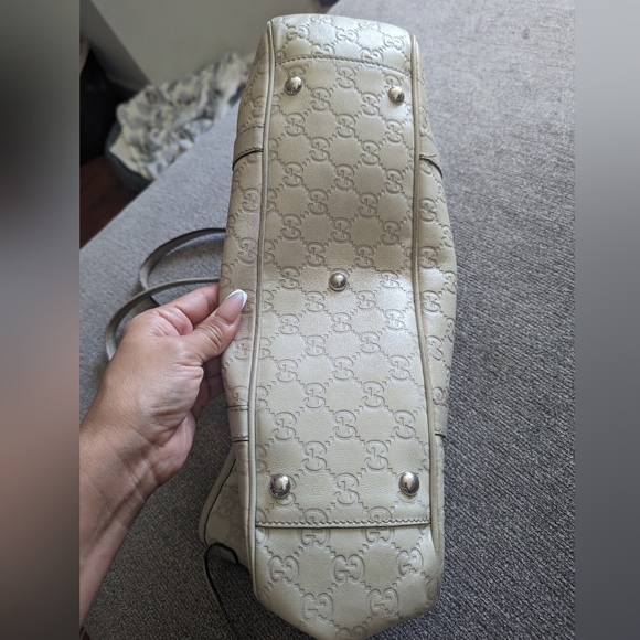 Gucci Guccissima Leather Bag - Picture 6 of 14